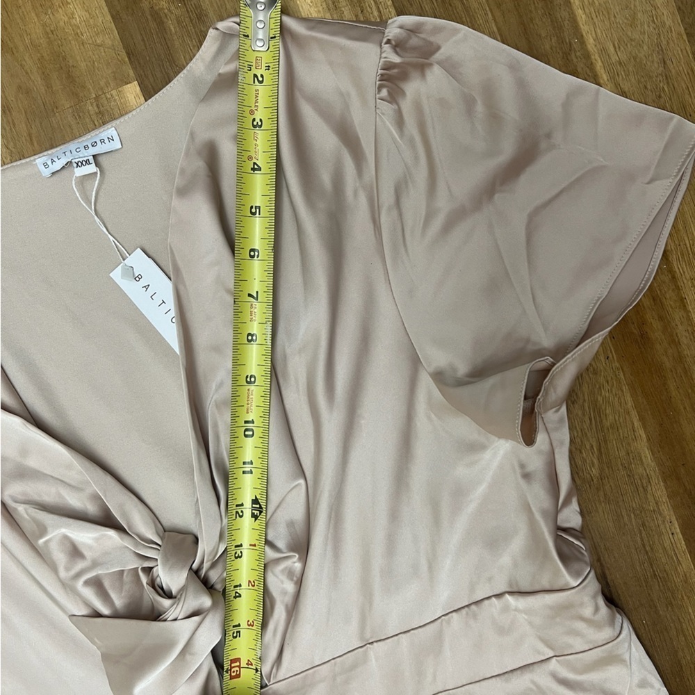 Baltic Born Poppy Satin Midi Dress V-Neck Open Tie Front in Champagne Size XXXL - Picture 12 of 13